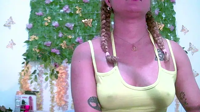 Crysrus' Live XXX Chat