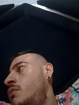 bigcockwhite777 Pertunjukan Webcam