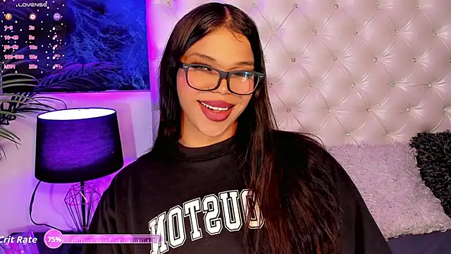 Chat XXX ao vivo de Keira_Fox31