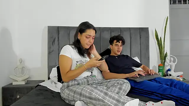 Czat XXX na żywo – RedNDizzy