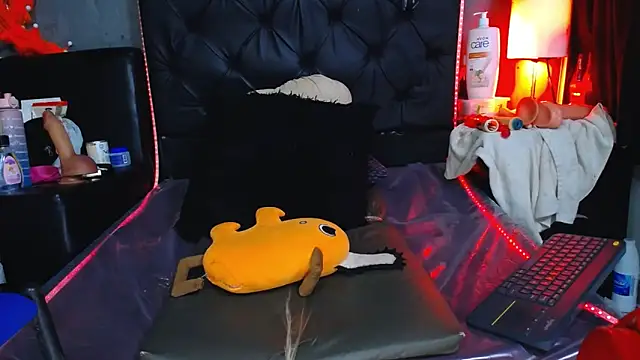 Czat XXX na żywo – Katty_dirty31