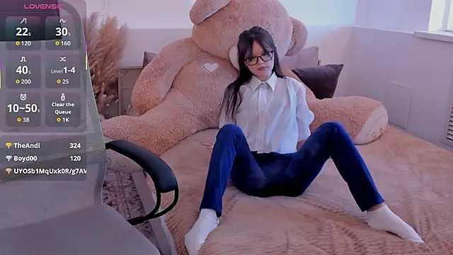 Elainebeness: онлайн-секс-чат