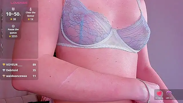 RinaKlark Chat XXX in diretta