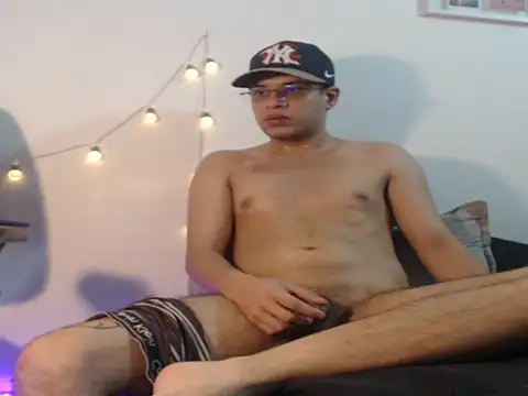 CherryH0ttie: онлайн-секс-чат