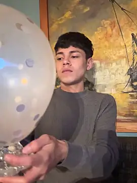 Chat +18 de Andy_Belier23 ao vivo