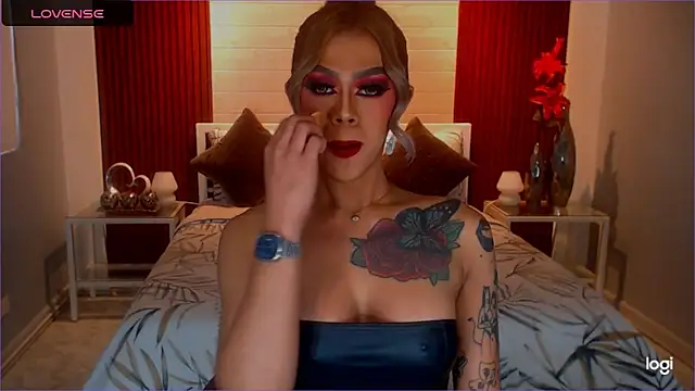 StellaStrong30: απευθείας συνομιλία ΧΧΧ