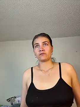 دردشة aurora_divine الجنسية المباشرة