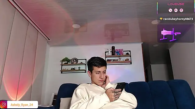 ashely_ryan24 Live XXX-Chat