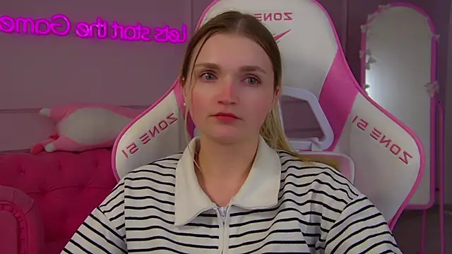 AnnyRaiiのライブXXXチャット