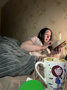 Chat +18 de Naughtbaby_2025 ao vivo