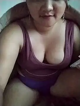 Beauty-girl- Live XXX-chat