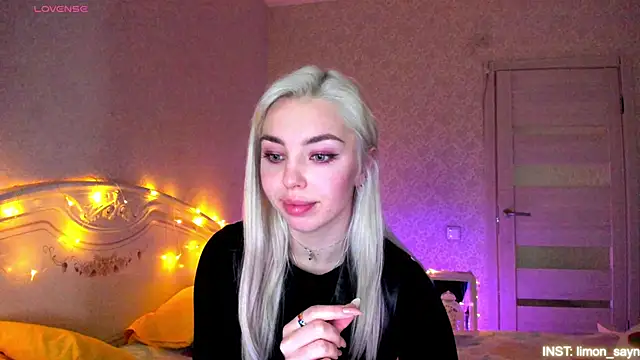 LillyMoure_ Live XXX-chat