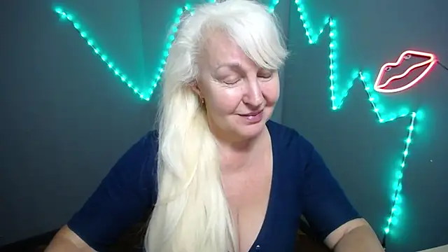 Chatroom XXX en direct de BlondyLeeBest