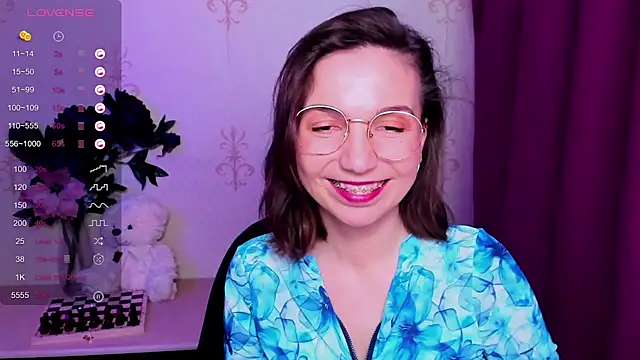 KindHazelHere_ 现场XXX聊天