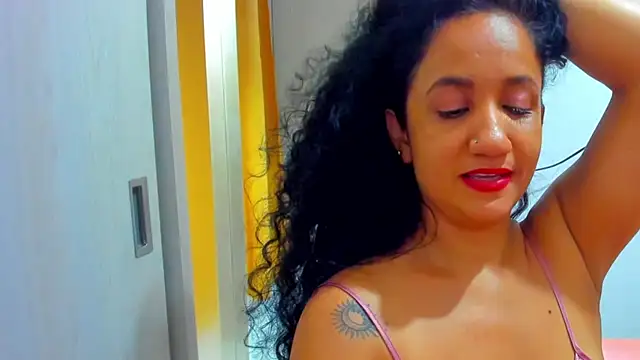 Chat +18 de alaskmiller1 ao vivo