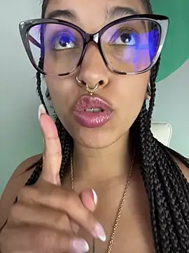 LollaByer's Live XXX Chat