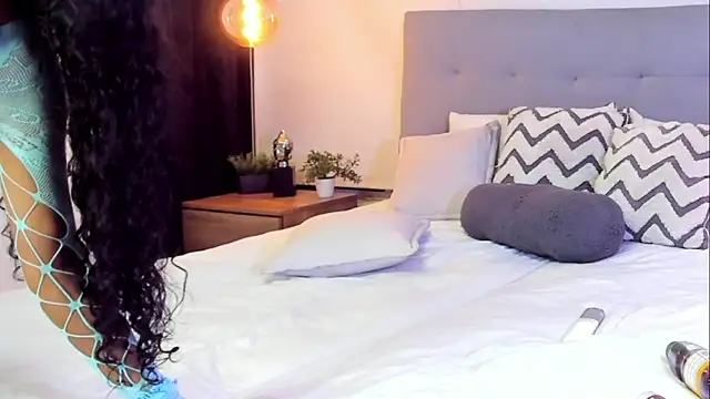 Chat XXX en directo de KelaniSilva