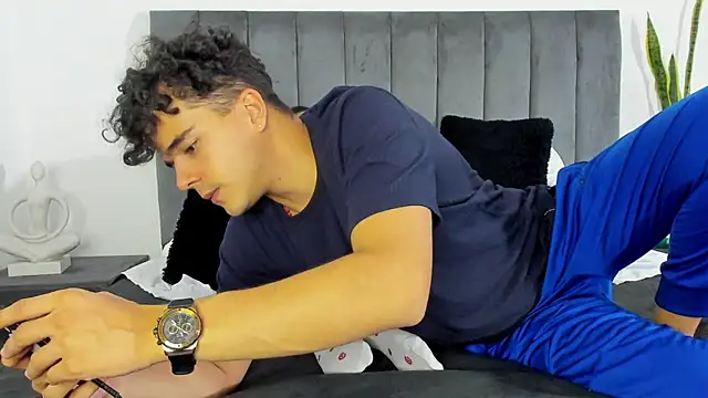 RedNDizzy Live XXX-Chat