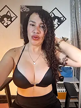 دردشة Lina_444 الجنسية المباشرة