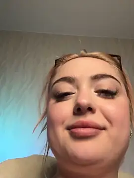 Chat +18 de KellyMoors ao vivo