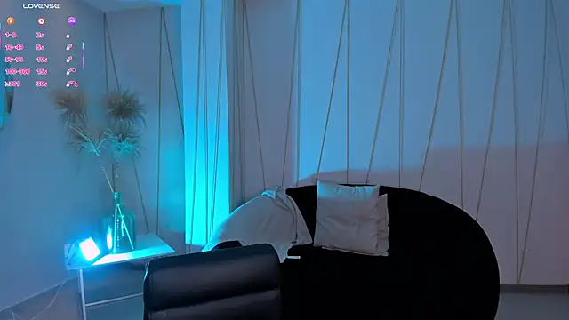 Онлайн чат XXX TaraLawrence