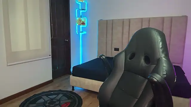 CHRIS_MORGAN1 live XXX chat