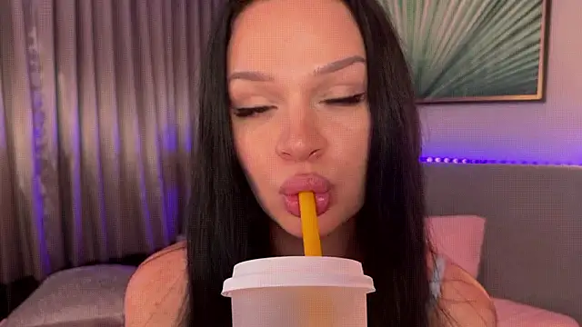 _nitro_emily_'s Live XXX Chat