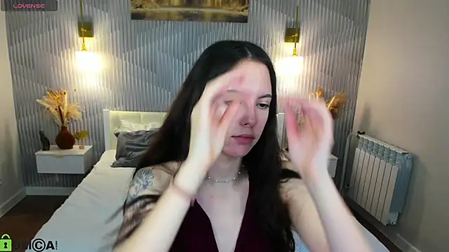 elise_robbie Chat XXX in diretta