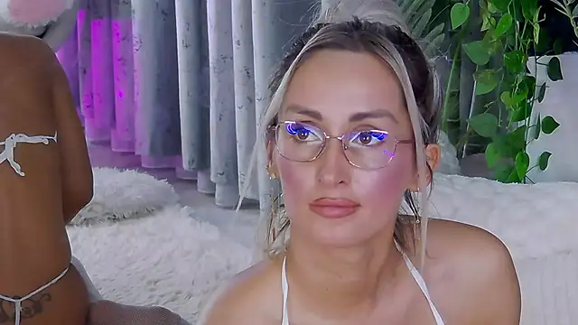 IsabelleEthan Live XXX-Chat