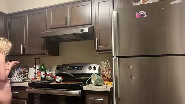 blondebunny999_999's Webcam Show