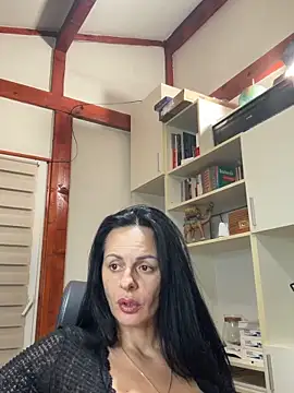 MiriamDelyn Chat XXX in diretta