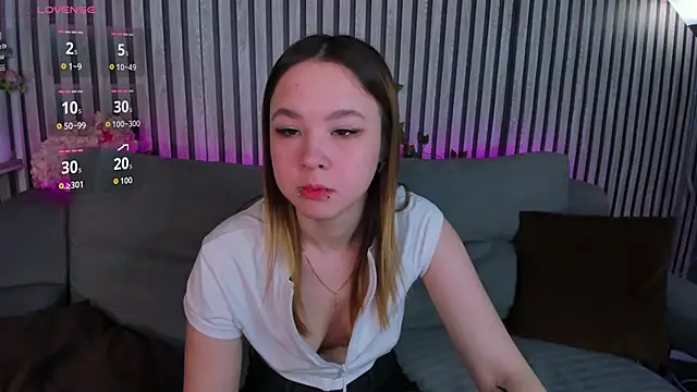 Lori_Bllossom's Live XXX Chat