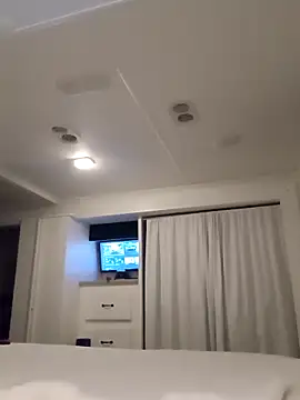 EZs_FuKRoOm Chat XXX live