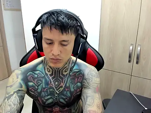 Chrissblack Adlı Modelin Web Kamerası Şovu