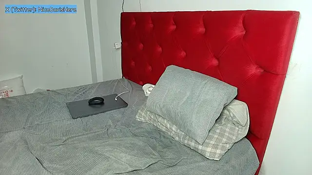 NicoDavisOfficial Chat XXX live
