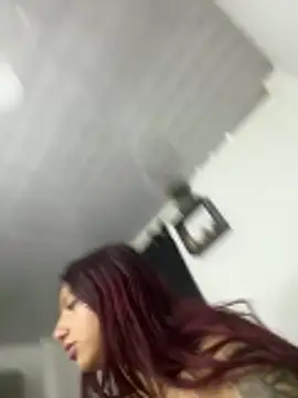 Chat XXX en directo de Emily-teen