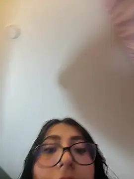 _QaraH লাইভ XXX চ্যাট