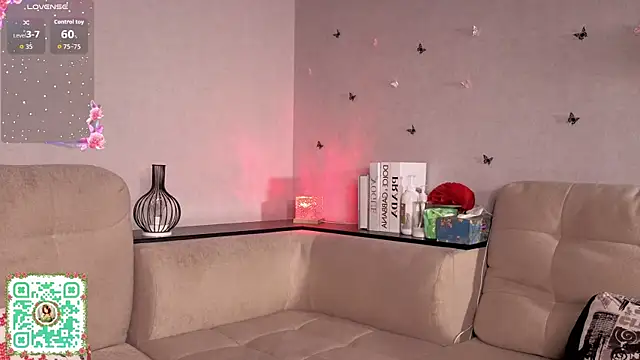 OdetteBiddy: онлайн-секс-чат