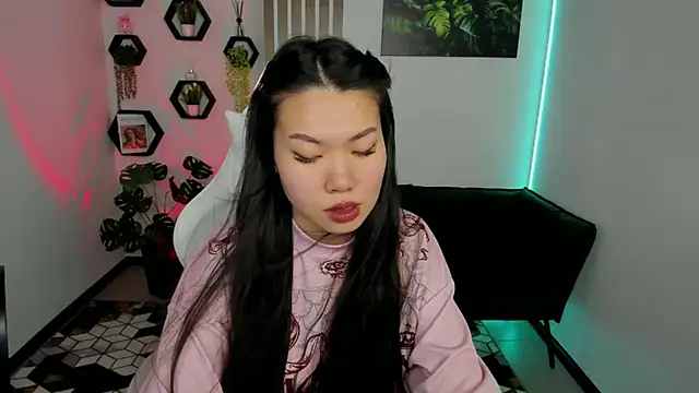 دردشة LunaPurrr الجنسية المباشرة