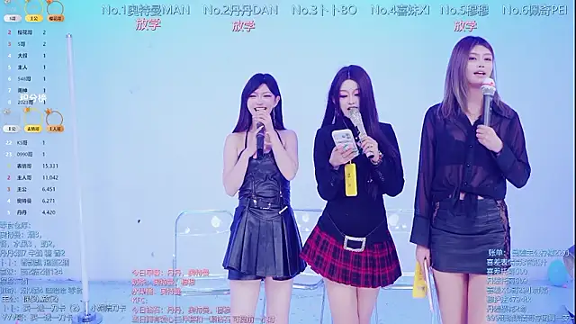 Luckygirls-339 webcam show