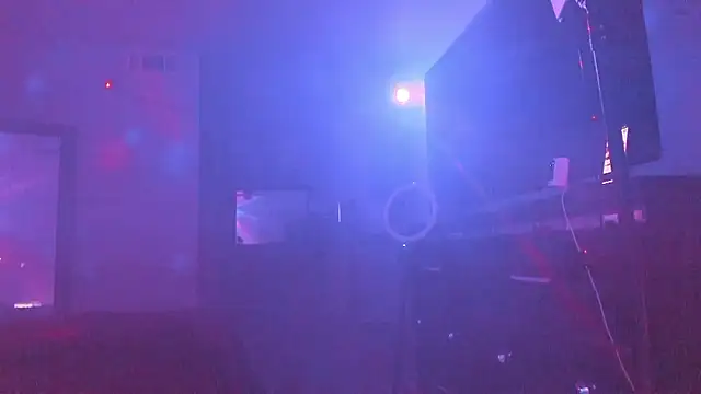 yiauana 即時 XXX 聊天