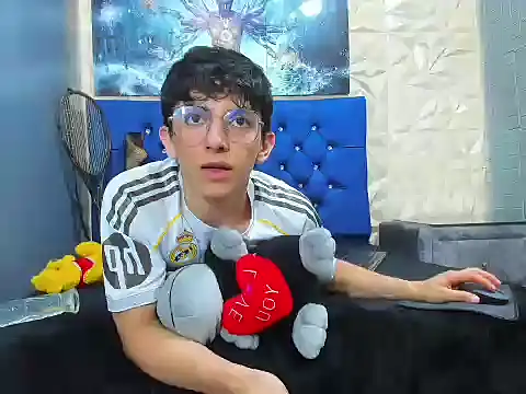 عرض كام ElanGiraldo