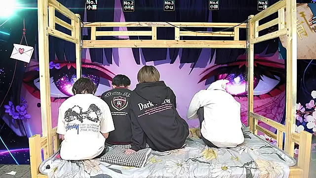 xiaohuangren01 即時 XXX 聊天