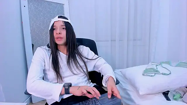 Czat XXX na żywo – ViictoriiaSaenz