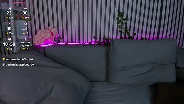 Lori_Bllossom live XXX chat