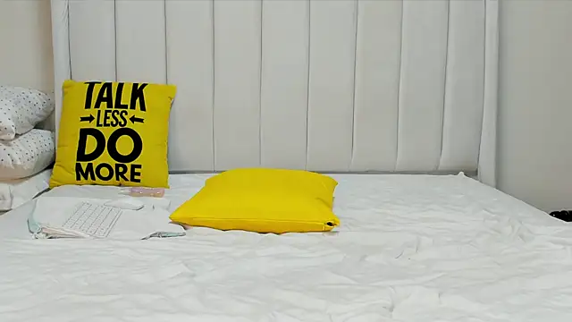 _heavenlysent Adlı Modelin Canlı XXX Sohbeti