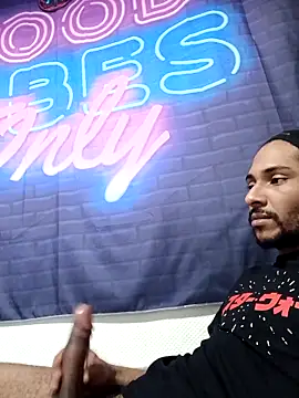 Mikaaa97 Adlı Modelin Canlı XXX Sohbeti