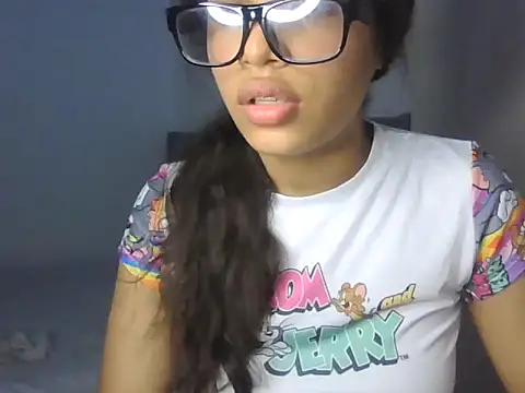 VictoriaSkinny Chat XXX live