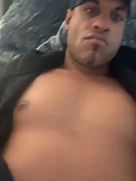 ZF-Athlete Adlı Modelin Canlı XXX Sohbeti