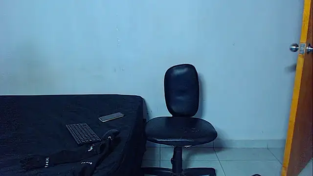 mikecoper_23 – Naživo XXX chat